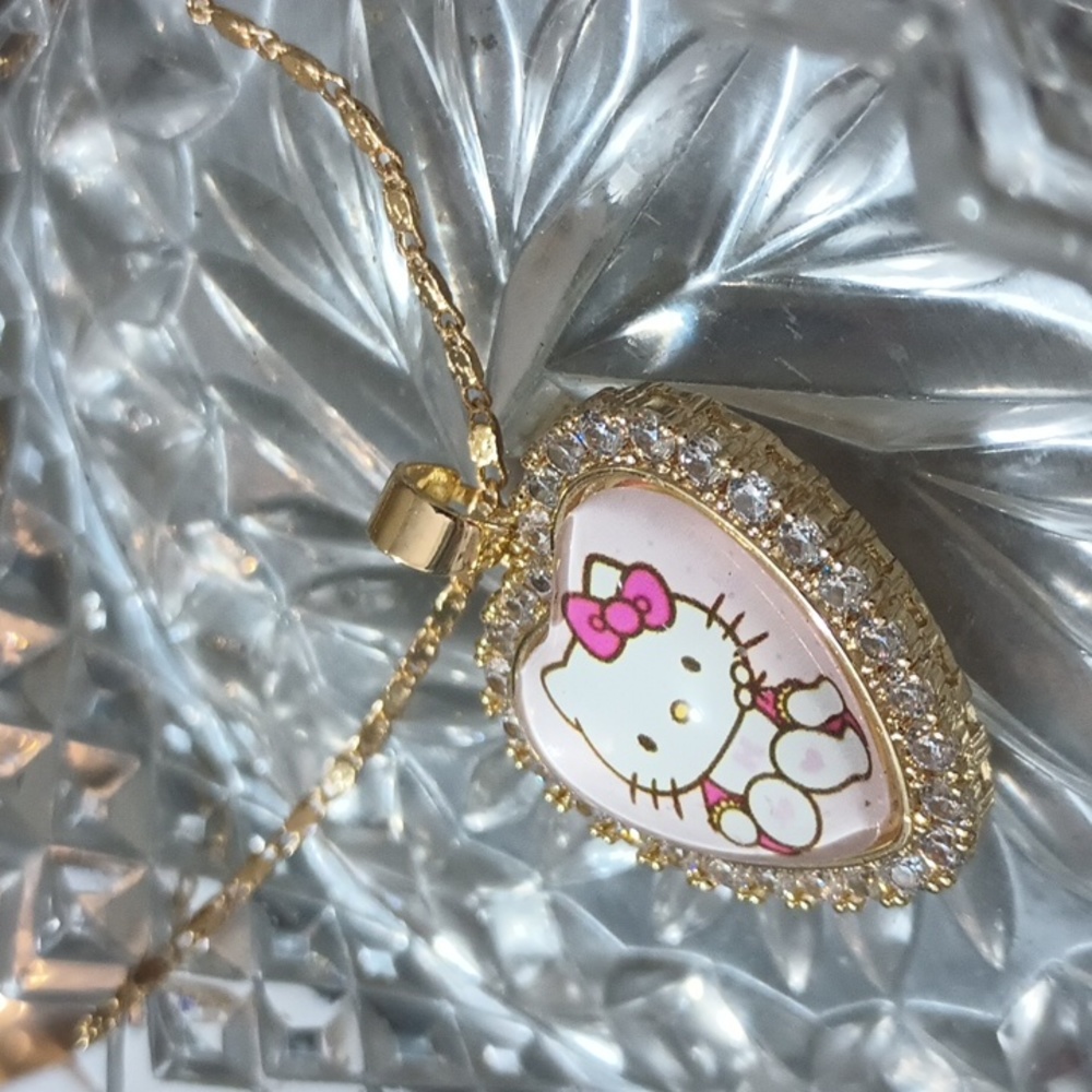 🆕 HELLO KITTY LAMINATED GOLD NECKLACE - Picture 4 of 12